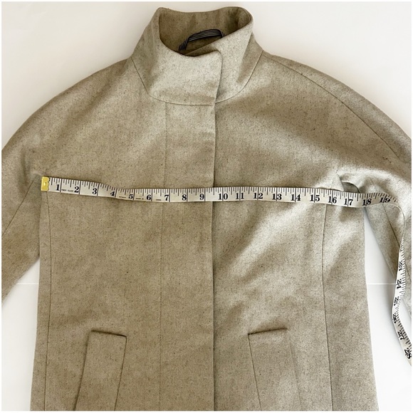 J. Crew Women’s Gray City Coat Wool Blend Long Line Button High Collar Size 00 - Picture 6 of 10
